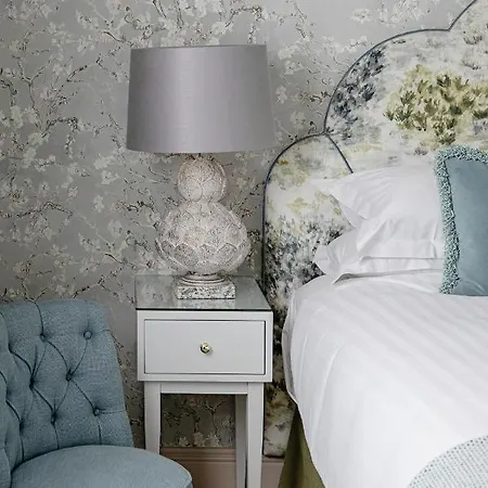 מלון The Station House 3*