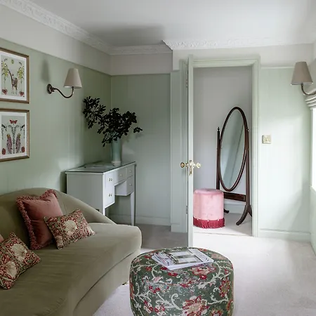 The Station House 3*