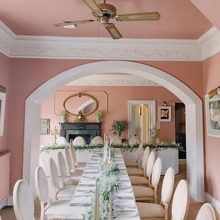 The Station House 3* Kilmessan