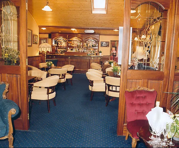 酒店 车站家庭酒店 启美善